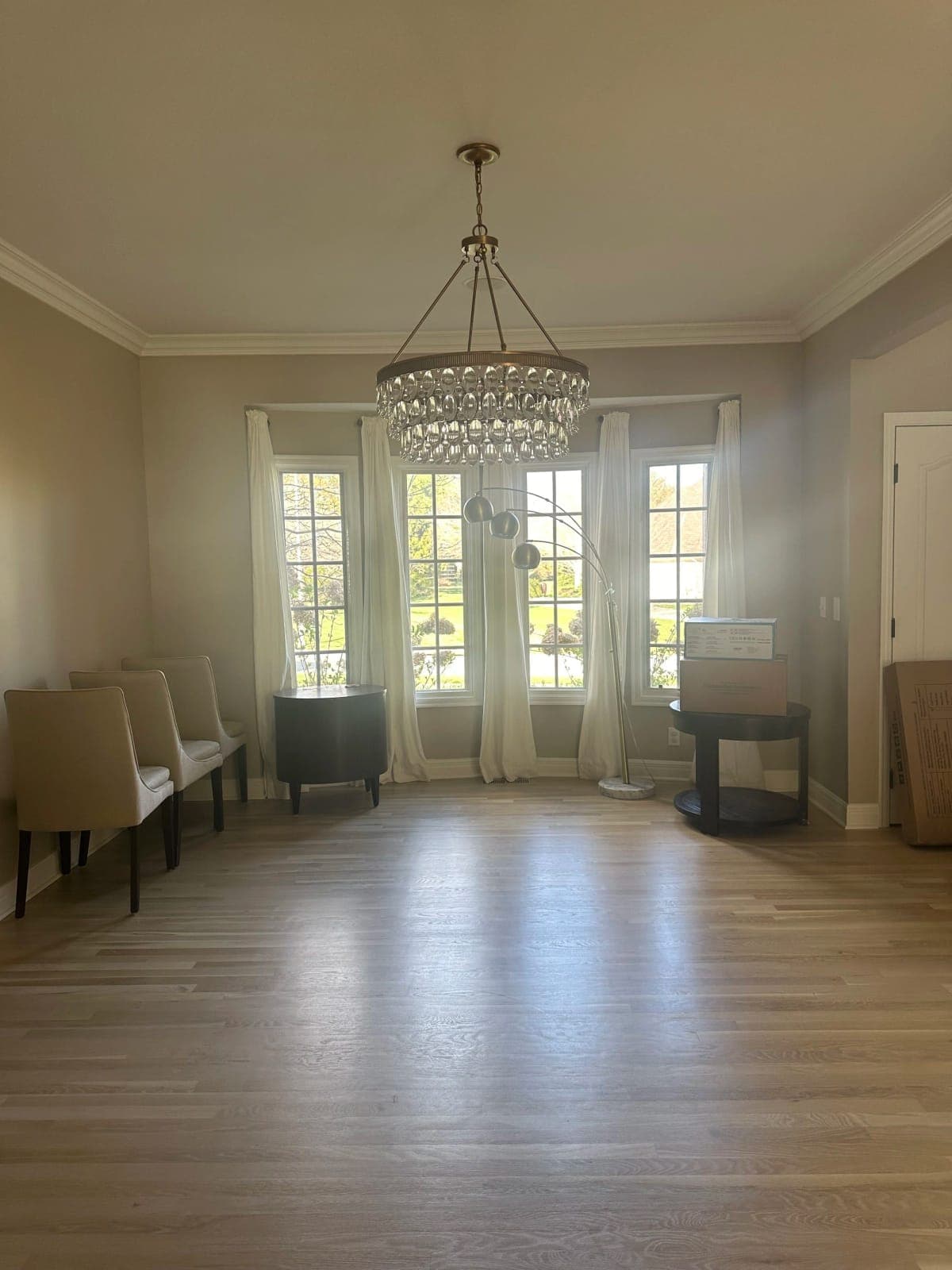 Dining room before LaMira Interiors redesign